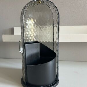 Black and Clear Plastic Dome Organizer